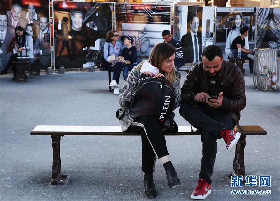 （国际）（8）巴黎埃菲尔铁塔迎来130岁生日