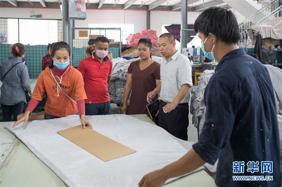 （国际&middot;&ldquo;一带一路&rdquo;高峰论坛&middot;图文互动）（8）柬埔寨90后姑娘在西港特区收获成长与爱情