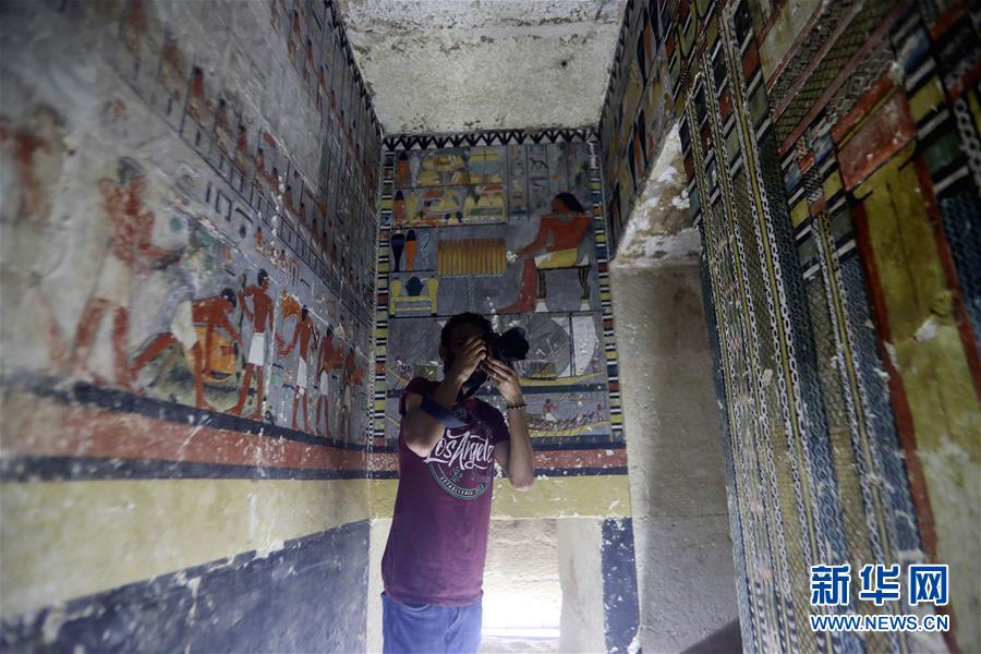 （國際）（1）埃及塞加拉發現一座第五王朝時期貴族墓葬