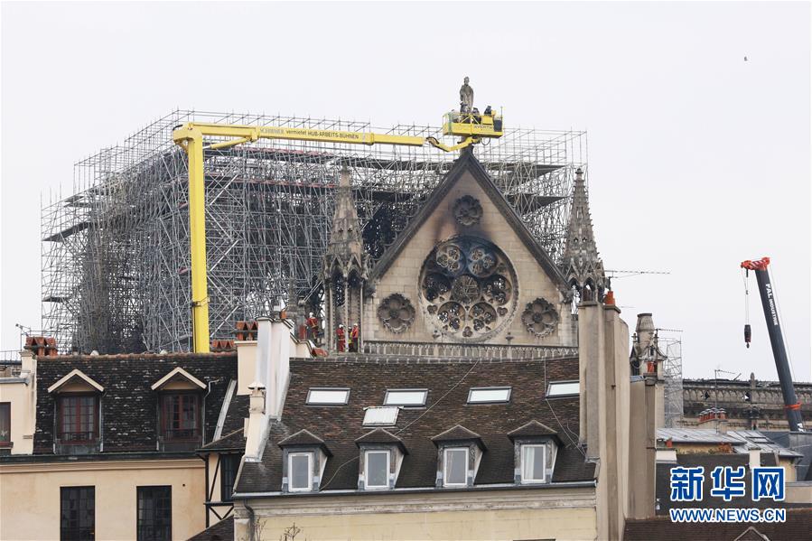 （国际）（9）巴黎圣母院：浩劫之后