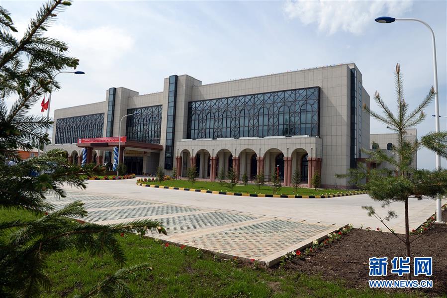 （国际）（1）中国援建吉尔吉斯斯坦奥什医院举行交接仪式