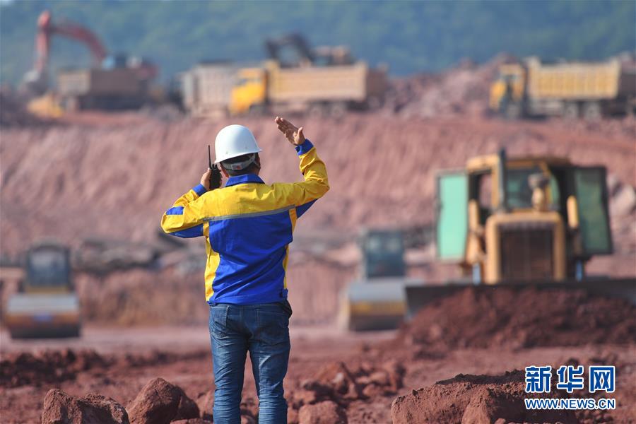 （社会）（10）&ldquo;一带一路&rdquo;连八方 中老铁路施工忙
