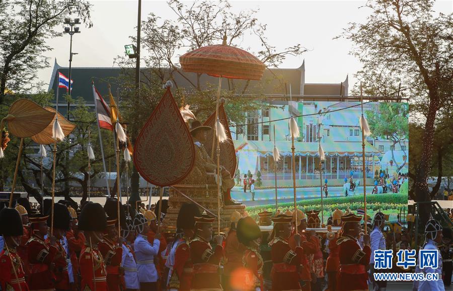 （国际）（3）泰国国王加冕典礼巡游在曼谷举行