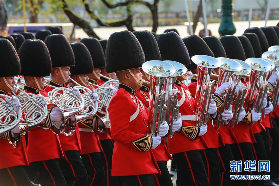 （国际）（10）泰国国王加冕典礼巡游在曼谷举行
