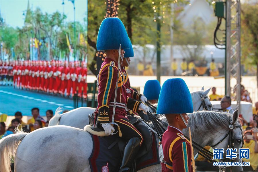 （国际）（11）泰国国王加冕典礼巡游在曼谷举行