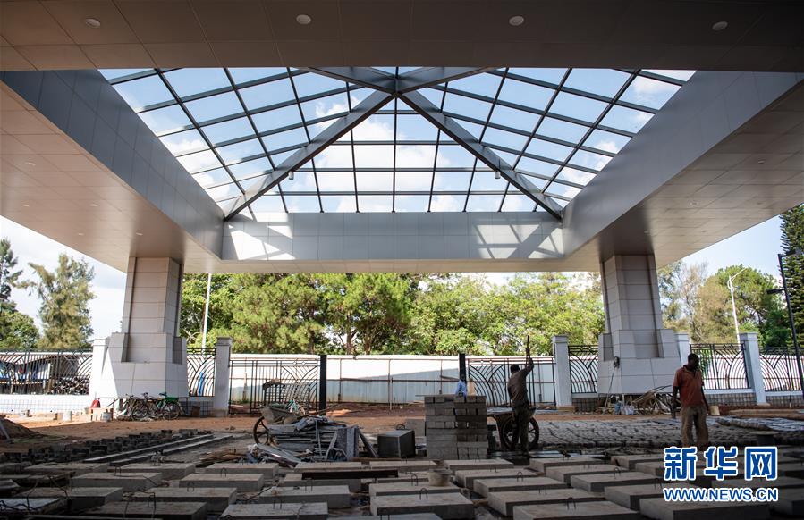 (国际·图文互动)(2)通讯:打造精品援外项目 增进中卢两国友谊