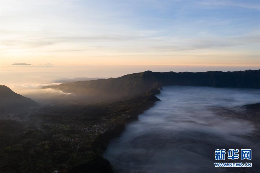 （国际）（6）清晨的布罗莫火山群
