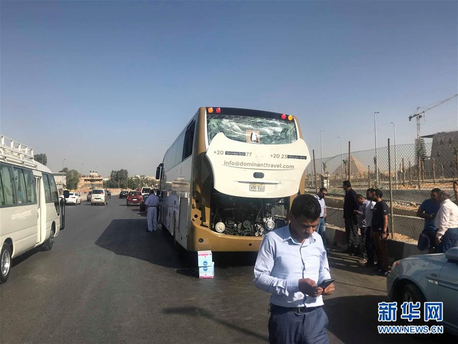 （国际）（2）埃及一旅游巴士遭爆炸袭击