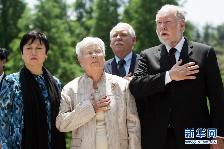 (国际· 图文互动)(11)通讯:“和平是我们共同的追求”——美国“飞虎队”父子的中国情缘