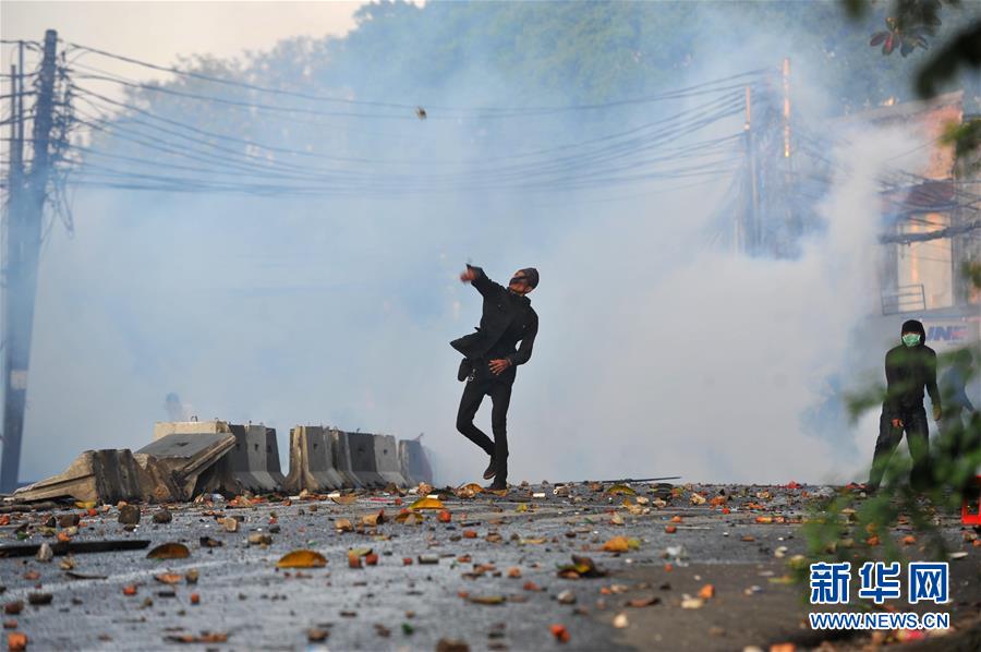 （国际）（7）印尼警方逮捕69名制造骚乱的嫌疑人