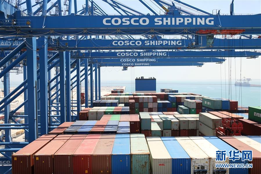 （国际&middot;图文互动）（2）&ldquo;中远海运太阳轮&rdquo;集装箱船首航抵达阿联酋