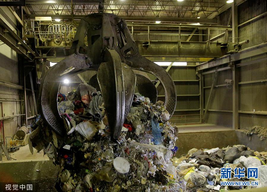 加拿大垃圾处理厂将处理从菲律宾运返的69个集装箱垃圾