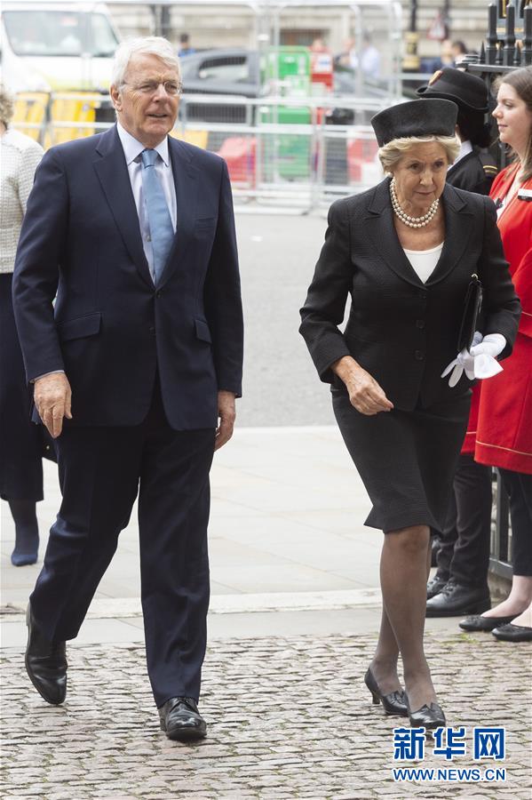 （XHDW）（2）特雷莎&middot;梅及多名英国前首相参加前内阁秘书杰里米&middot;海伍德的感恩悼念活动