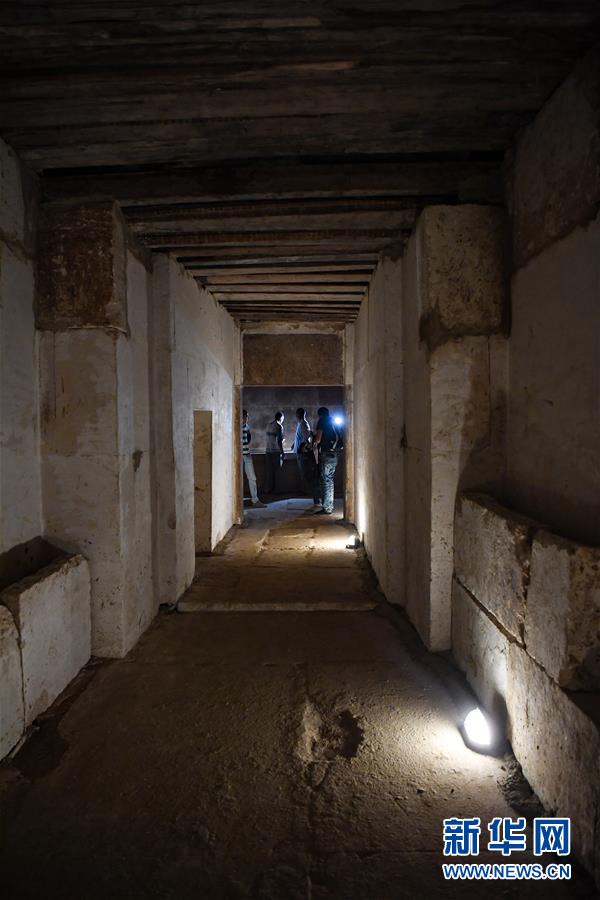 （国际）（3）埃及4000年历史的金字塔正式向游客开放