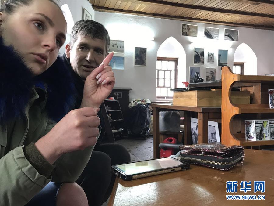 (国际·图文互动)(2)通讯:波黑莫斯塔尔古桥上的跳水人