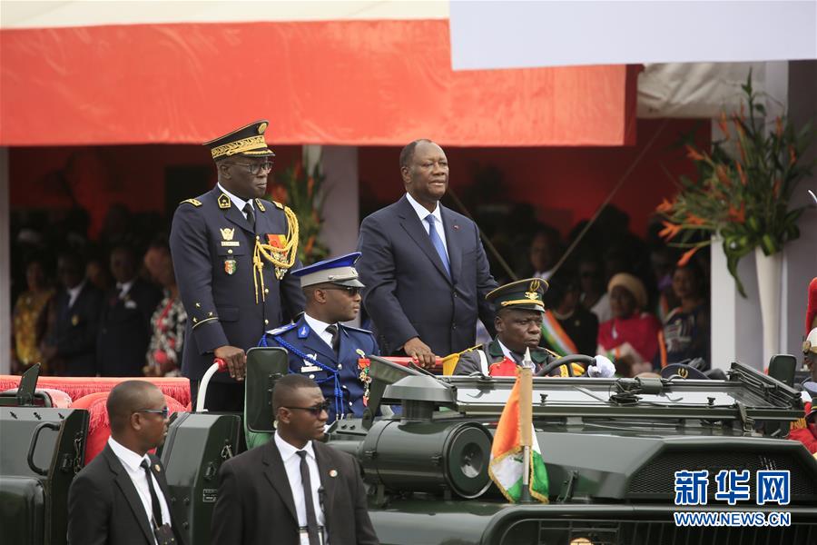 （国际）（1）科特迪瓦举行阅兵式庆祝独立59周年