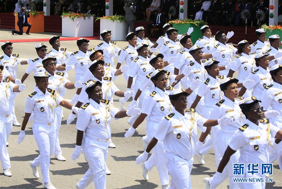 （国际）（2）科特迪瓦举行阅兵式庆祝独立59周年
