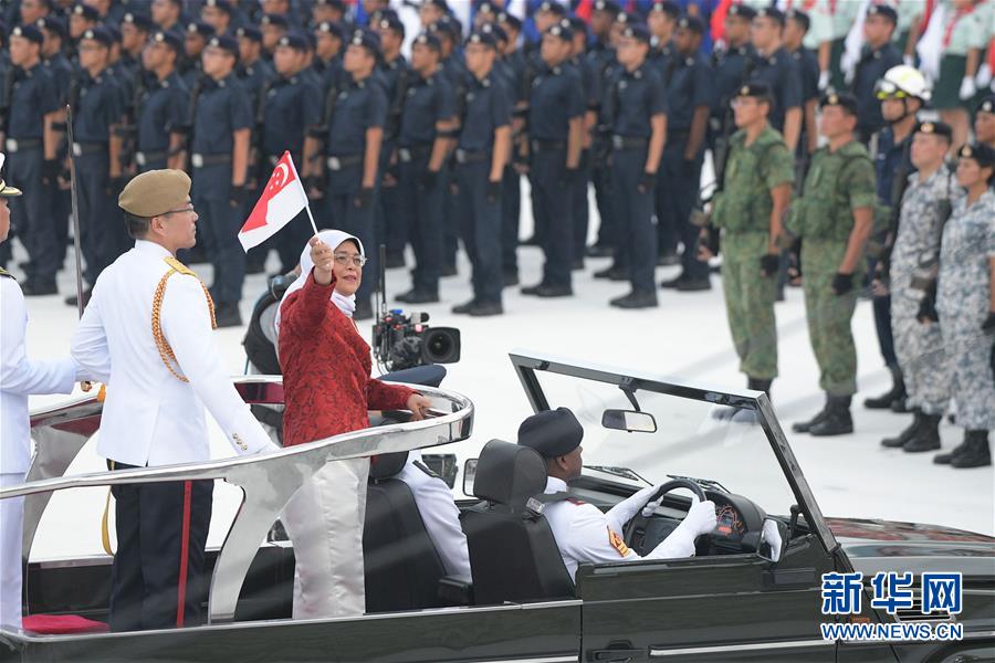 (国际)(1)新加坡举行国庆54周年庆典