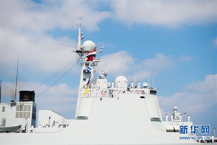 （国际）（3）中国海军西安舰抵达埃及亚历山大港