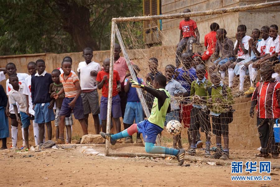 （国际&middot;图文互动）（9）非洲贫民窟里的中国&ldquo;造梦者&rdquo;