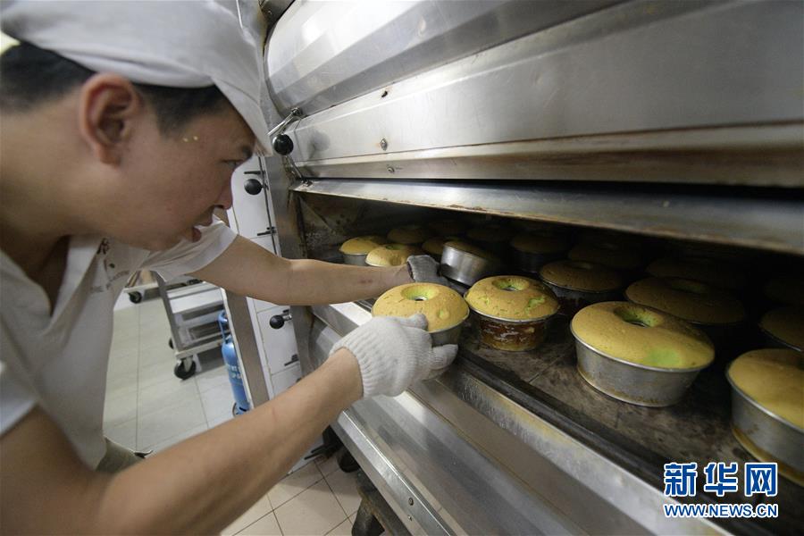 （国际）（6）新加坡的独特蛋糕&mdash;&mdash;班兰蛋糕