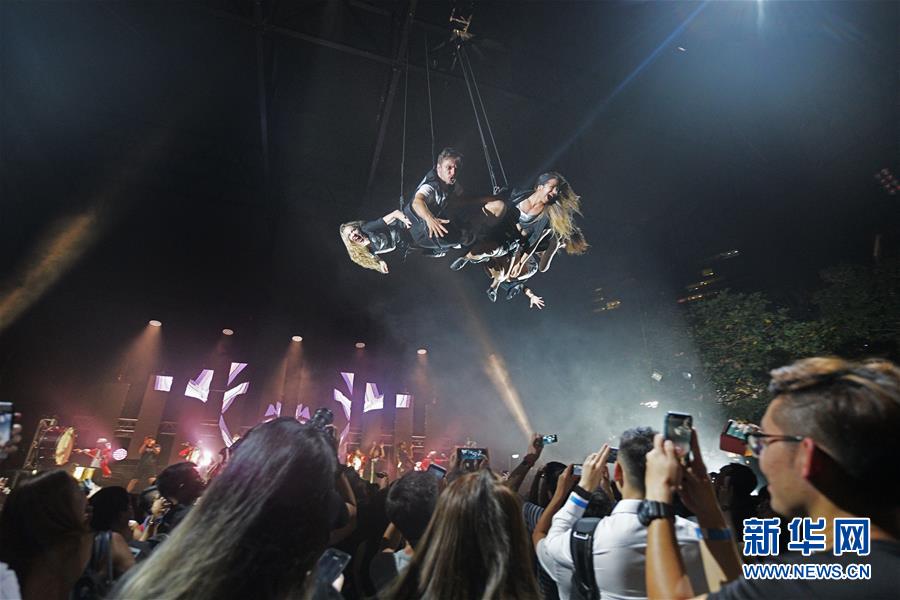 （新华视界）（3）新加坡：《仲夏夜空》预展精彩纷呈