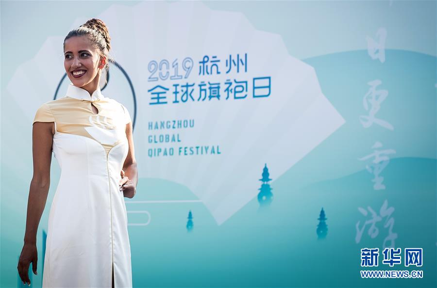 （国际）（4）中国旗袍&ldquo;扮靓&rdquo;多瑙河畔