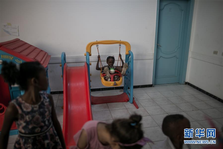 （国际）（3）何以为家——生活在一栋废弃楼房中的利比亚儿童