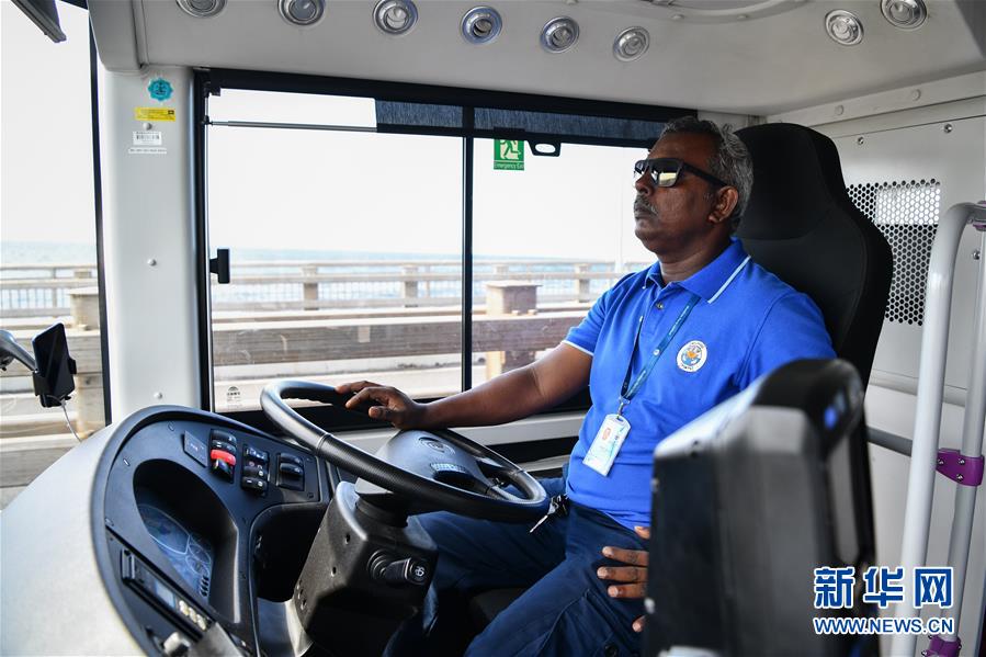 （国际&middot;图文互动）（5）新商机 新工种&mdash;&mdash;中马友谊大桥盘活马尔代夫人的新生活