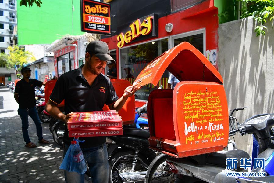 （国际&middot;图文互动）（7）新商机 新工种&mdash;&mdash;中马友谊大桥盘活马尔代夫人的新生活