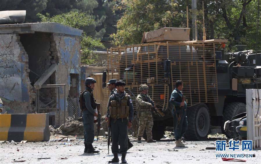 (国际)(1)阿富汗首都发生汽车炸弹袭击致10人死亡