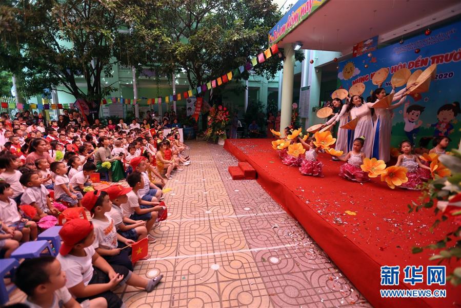 （XHDW）（2）越南学生迎来新学年