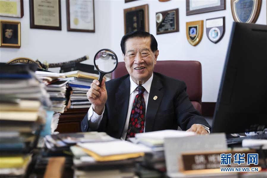 (国际·图文互动)(1)专访:“中国共产党做对了!”——访美籍华裔刑事鉴识专家李昌钰