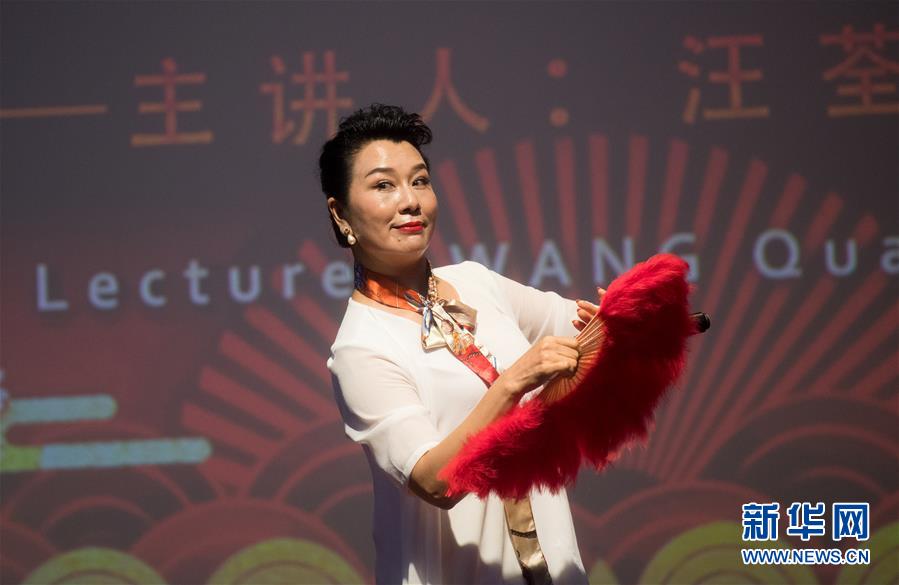 （国际）（1）埃及民众感受中国豫剧之美