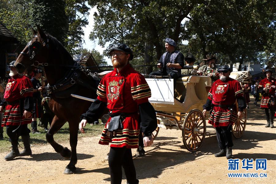 （新华视界）（2）美国得州文艺复兴节带来复古体验