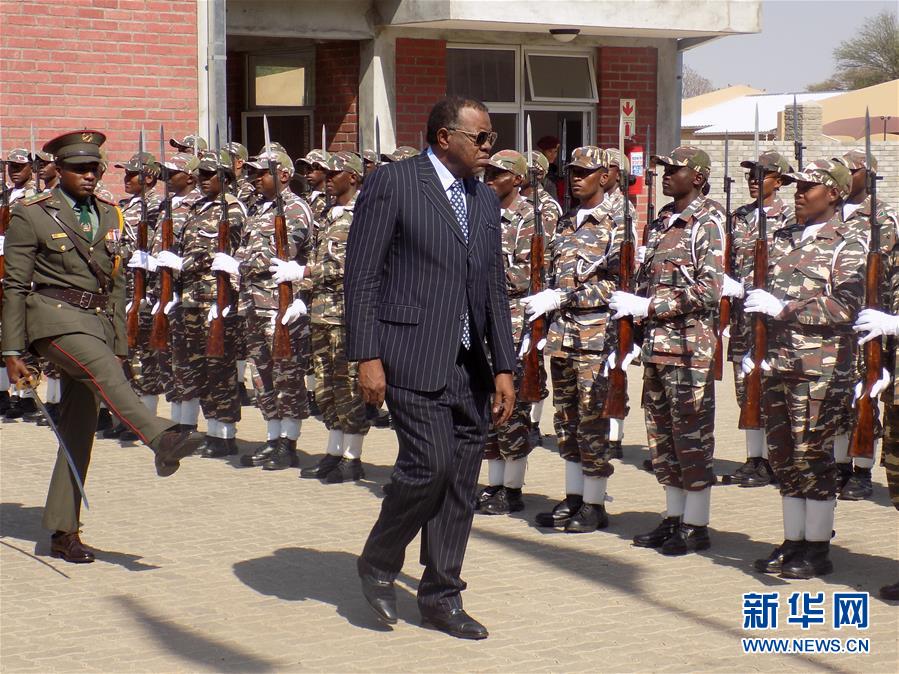 （XHDW）（2）纳米比亚总统为中国援建的国防学院揭牌
