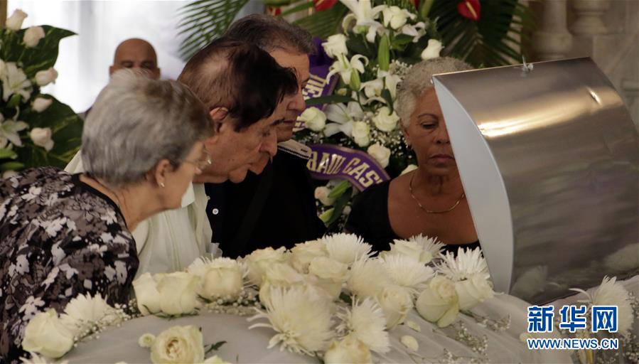 （國際）（3）兩萬多古巴民眾向芭蕾舞大師阿隆索遺體告別