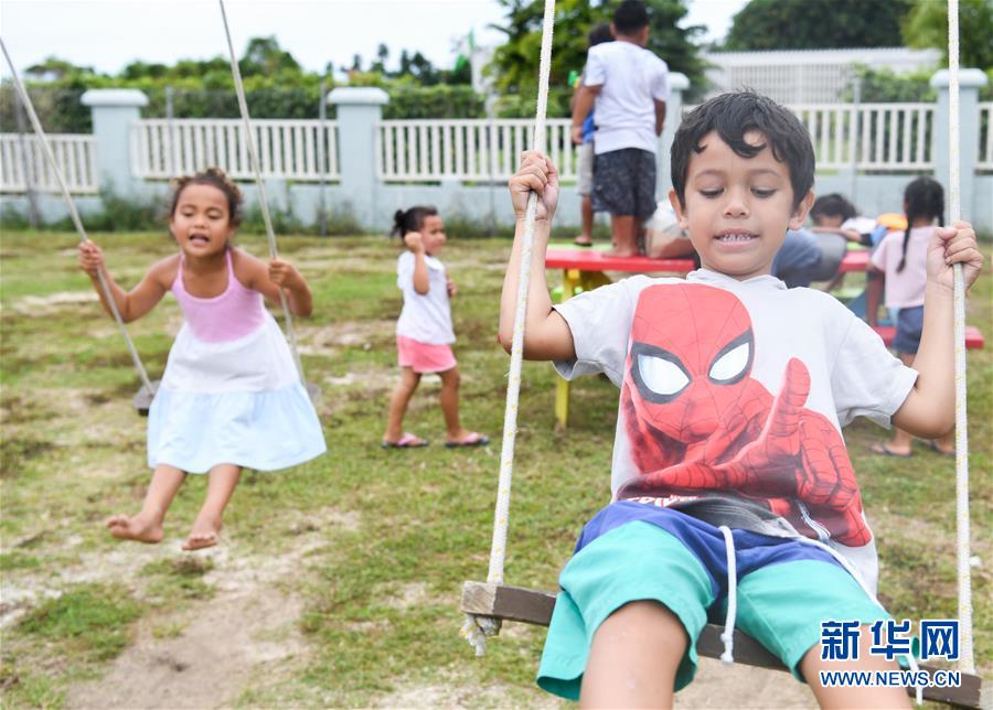 （国际&middot;图文互动）（5）中国援建&ldquo;你好&rdquo;学校　圆库克群岛孩子梦