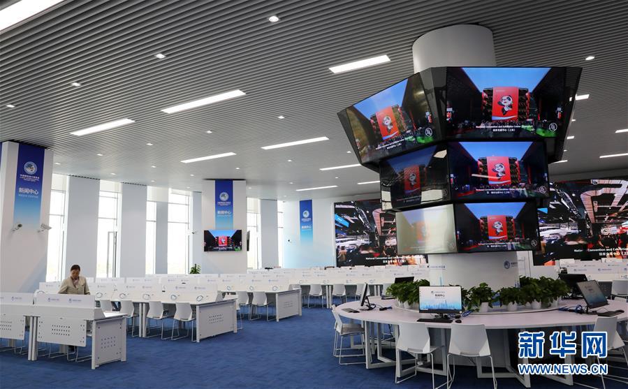 （第二届进博会）（1）国展中心整装待发 提供进博优质服务