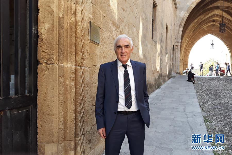 (习近平出访配合稿·图文互动)专访:“与习主席见面是我人生的独特经历”——访希腊罗德岛爱琴海学院负责人斯库尔托斯