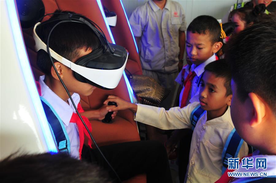 (国际·图文互动)(5)通讯:中老铁路为两国友谊牵线搭桥