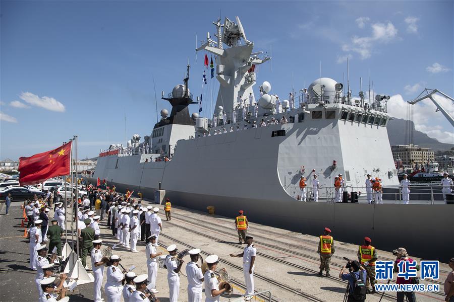 （国际）（3）中俄南非三国在开普敦举行海上联合演习