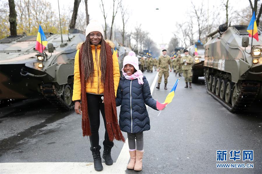 （国际）（2）罗马尼亚举行国庆阅兵式