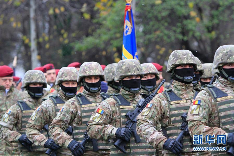 （国际）（3）罗马尼亚举行国庆阅兵式