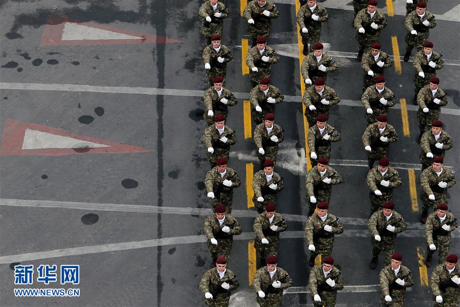 （国际）（7）罗马尼亚举行国庆阅兵式