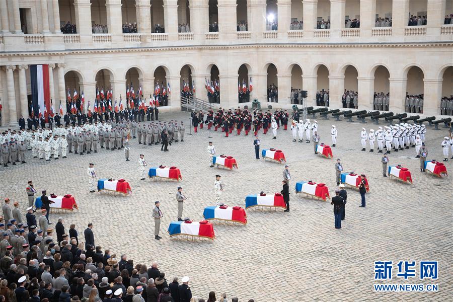 （国际）（4）法国为马里军事行动身亡军人举行悼念仪式