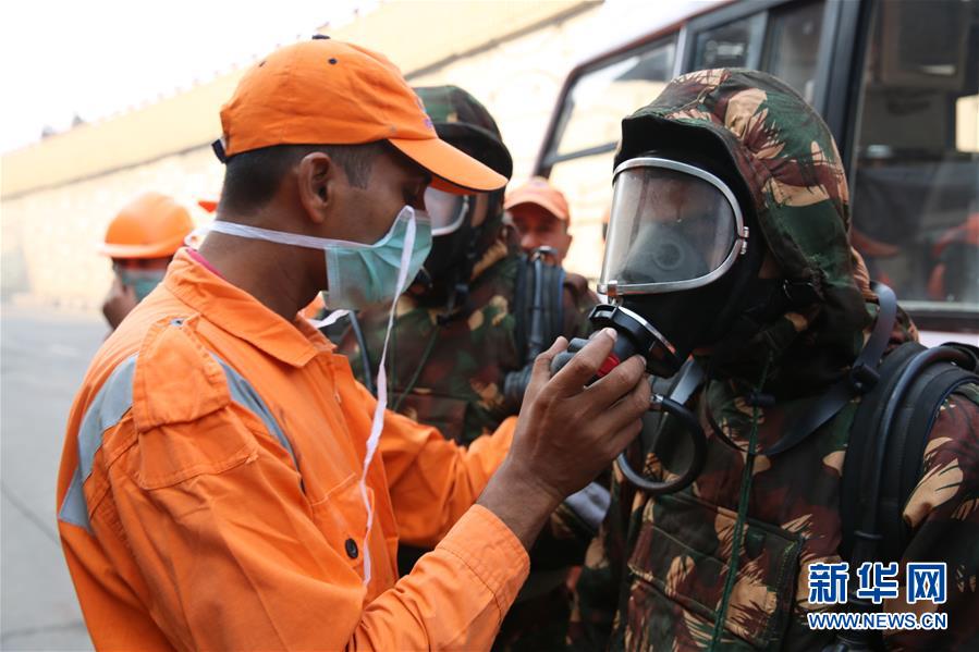 （国际）（3）印度新德里一商业建筑失火已致43人丧生