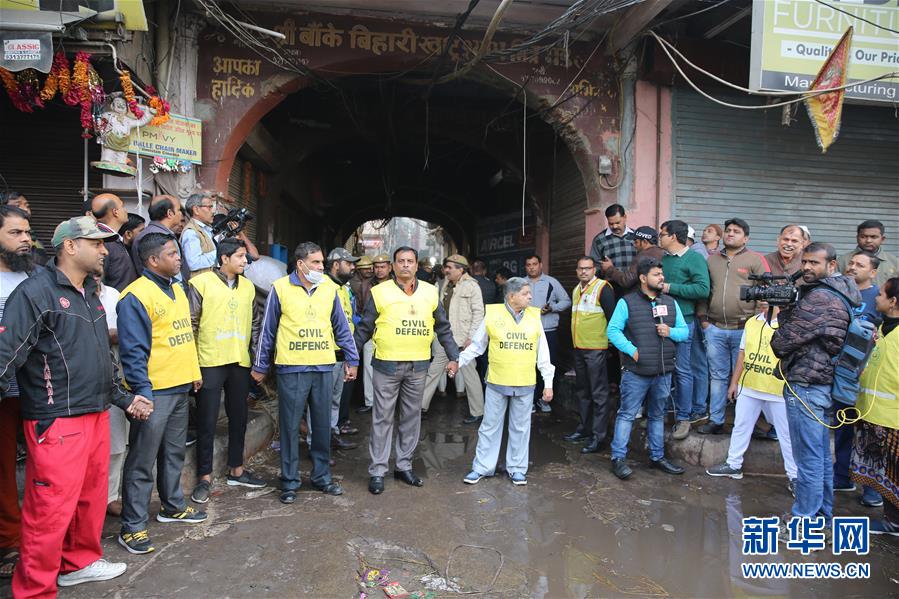 （国际）（7）印度新德里一商业建筑失火已致43人丧生