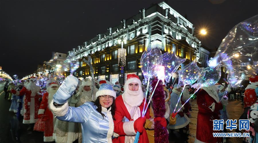 （国际）（2）白俄罗斯首都举行新年巡游