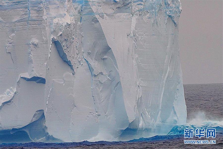 （&ldquo;雪龙&rdquo;探南极）（9）宇航员海的美丽冰山